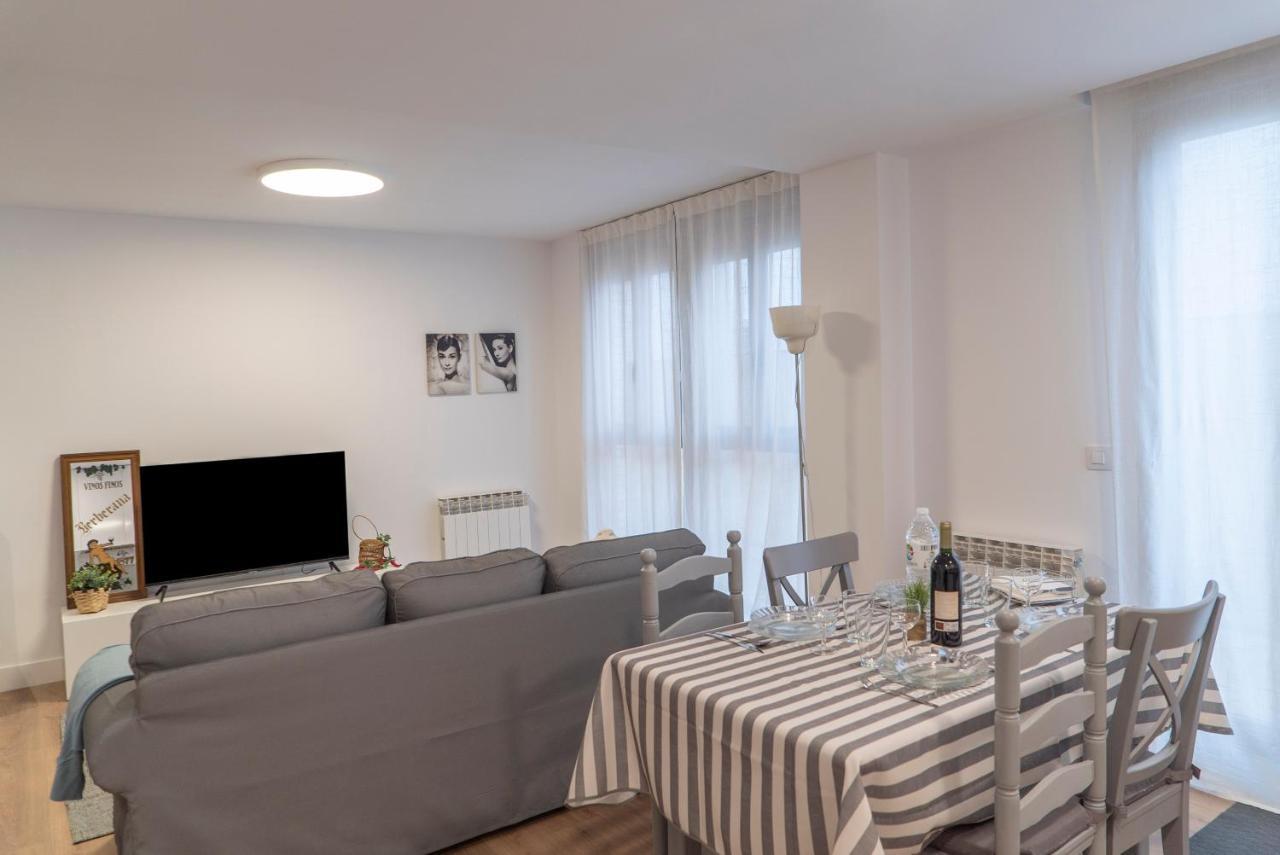 Apartamentos Riojaland En Lardero Con Garaje Exterior foto